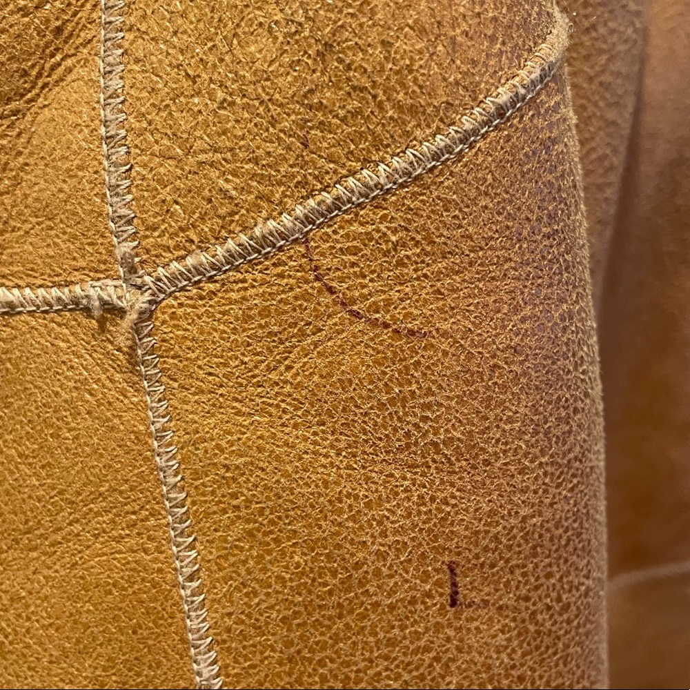 Fantazia Camel Shearling Zip Front Coat - Size S. - Picture 11 of 16